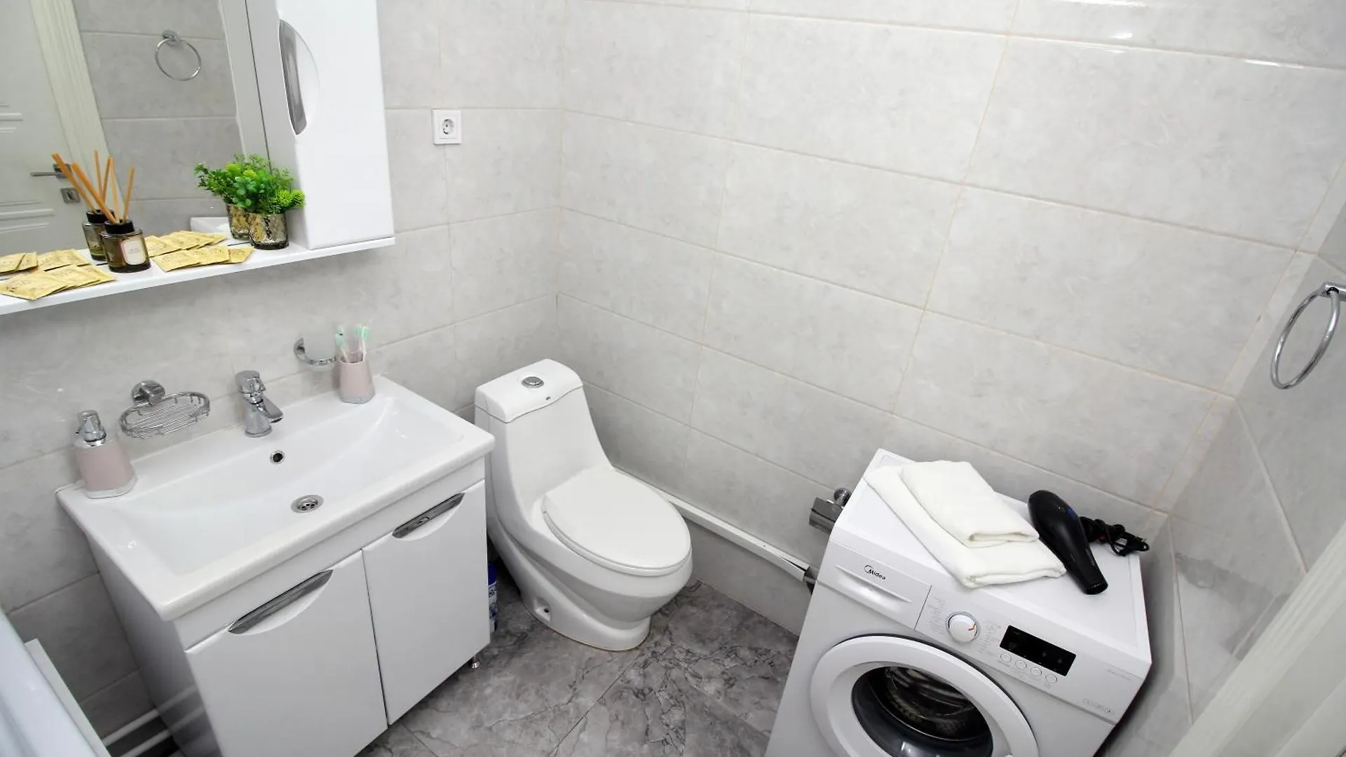 Apartment Your Home Away From Home 213 Almaty